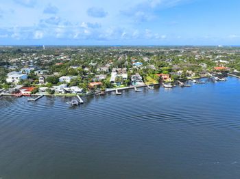 7810 S Flagler Drive