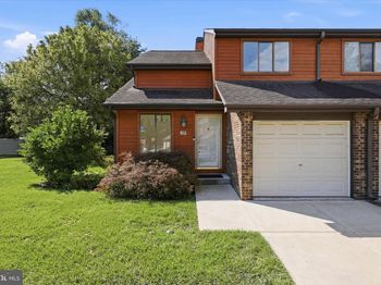 307 Winding Way