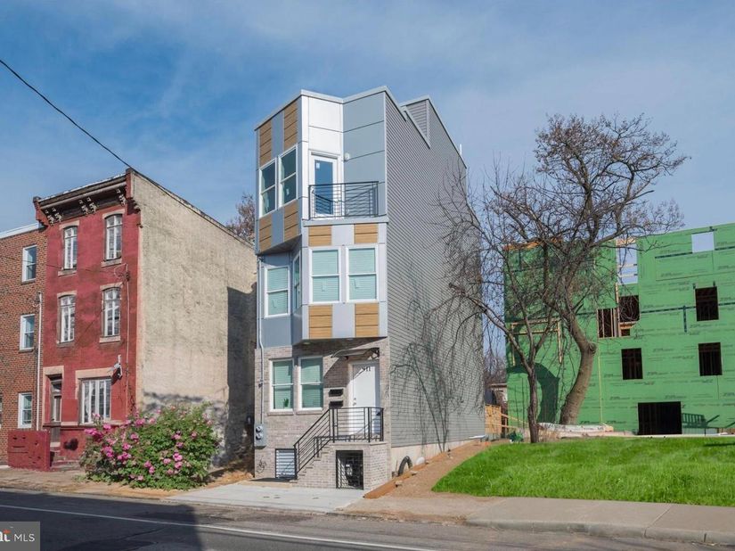 911 W Dauphin Street, Philadelphia PA 19133