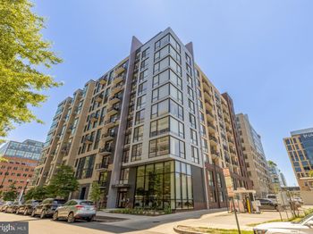 37 L Street SE