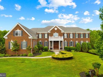 128 Jane Chapman Drive W