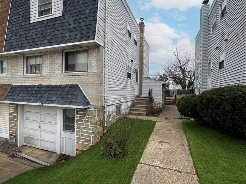 2722 Maxwell Street, Philadelphia PA 19136
