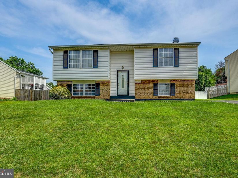110 N Garfield Road, Sterling VA 20164