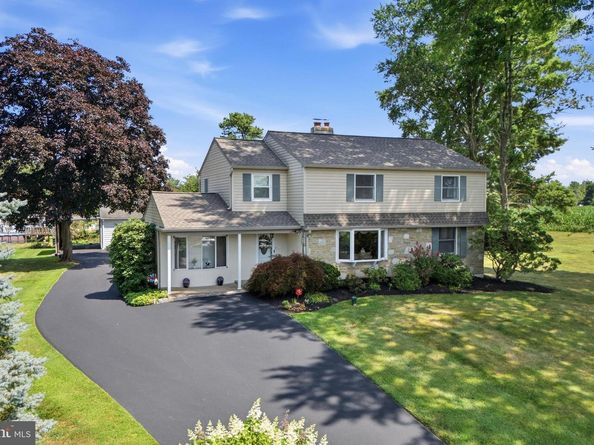 563 Broadview Road, Southampton PA 18966