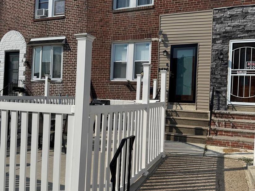 2526 S Bellford Street, Philadelphia PA 19153