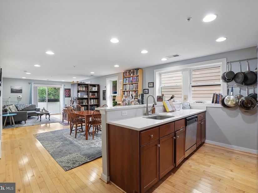 732 Lamont Street NW 203, Washington DC 20010