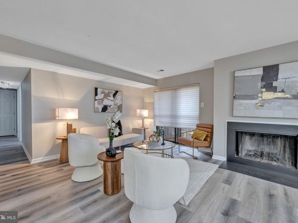 3436 Summit Court NE 3436, Washington DC 20018