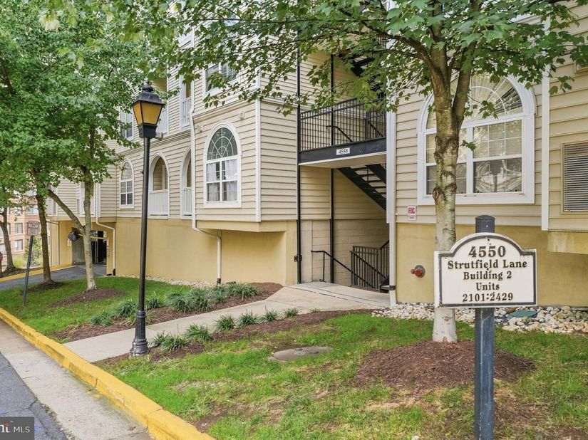 4550 Strutfield Lane 2403, Alexandria VA 22311