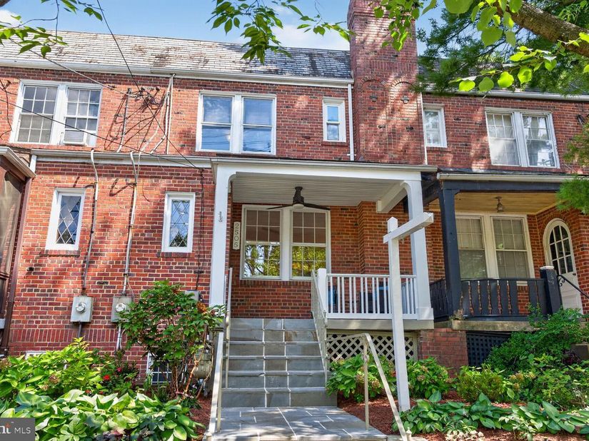 2505 39TH Street NW, Washington DC 20007