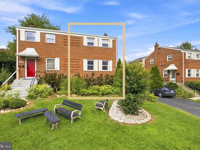 1737 N Edison Street, Arlington VA 22207