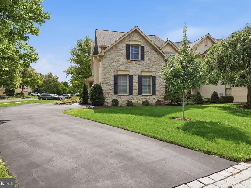 1260 Carnigan Court, Ambler PA 19002