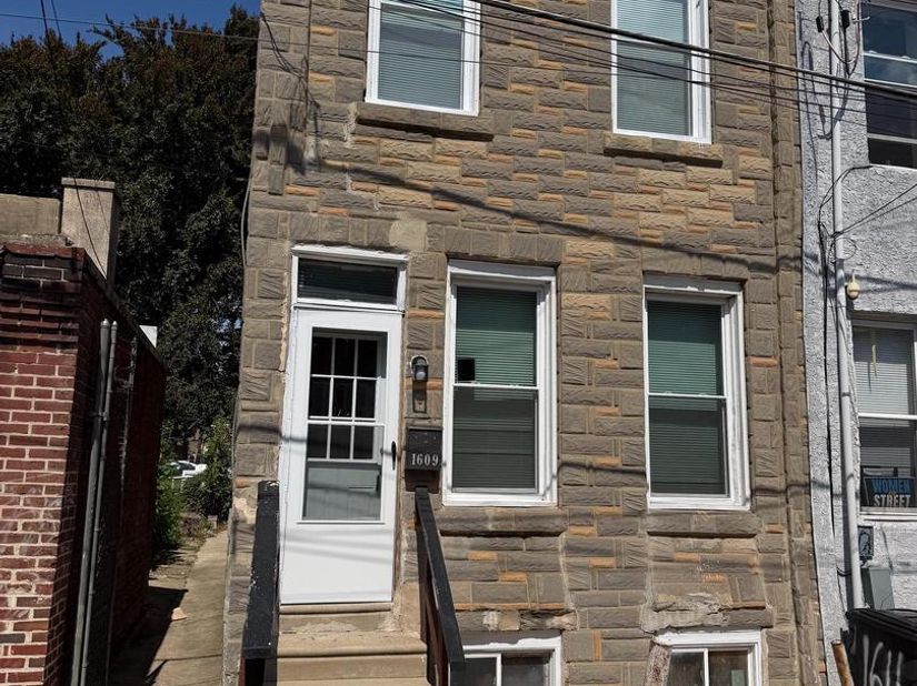 1609 Fillmore Street, Philadelphia PA 19124