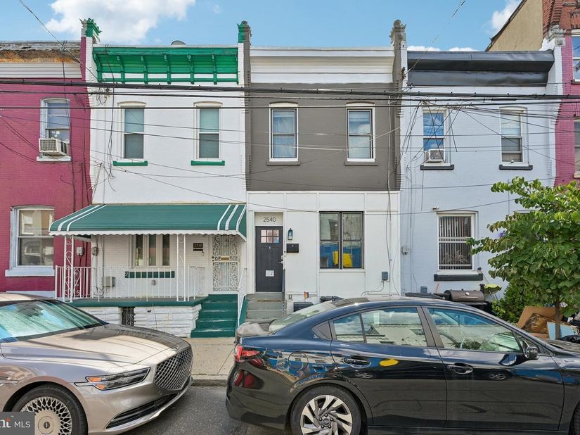 2540 W Montgomery Avenue, Philadelphia PA 19121