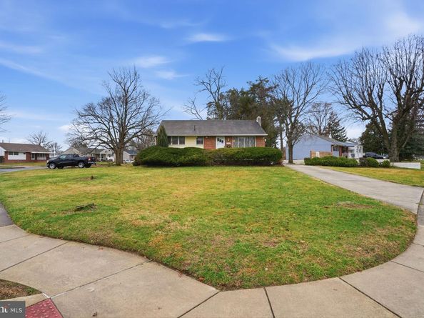 3220 Glenrose Avenue, Bristol PA 19007