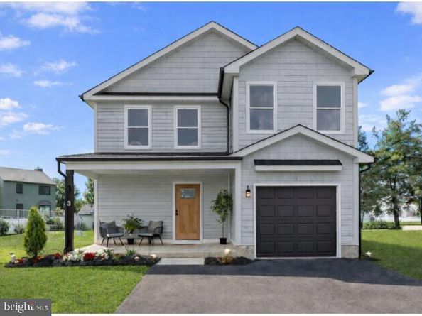 3 Mclevins, Croydon PA 19021