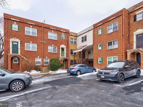 939 S Scott Street UNIT 1, Arlington VA 22204