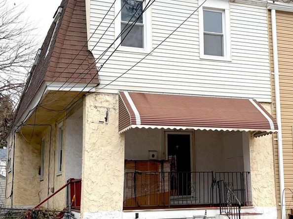 233 Barrington Road, Upper Darby PA 19082