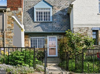 803 Chetworth Place