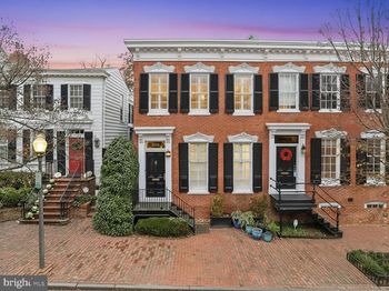 3011 Dumbarton Street NW