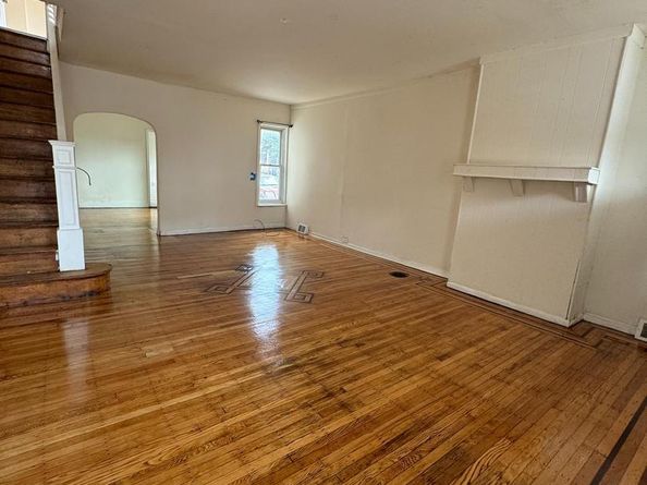521 E Westmoreland Street, Philadelphia PA 19134