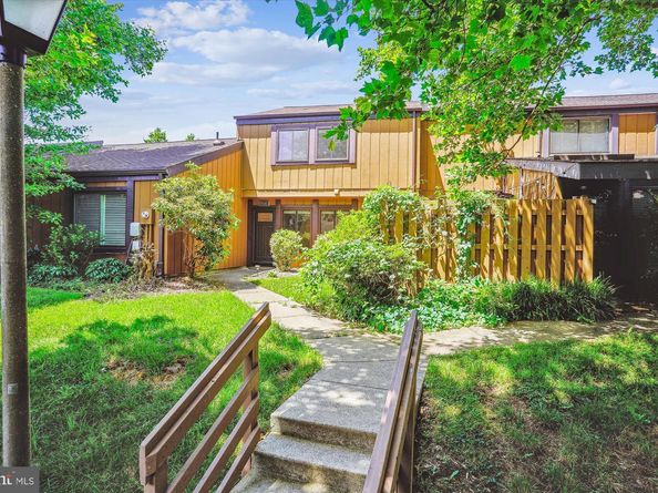 9082 Arlington Boulevard, Fairfax VA 22031