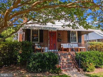 1901 Scroggins Road