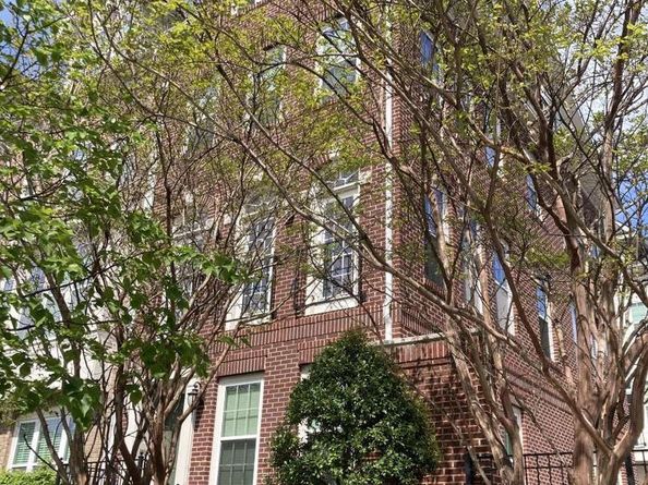 805 N Woodrow Street, Arlington VA 22203
