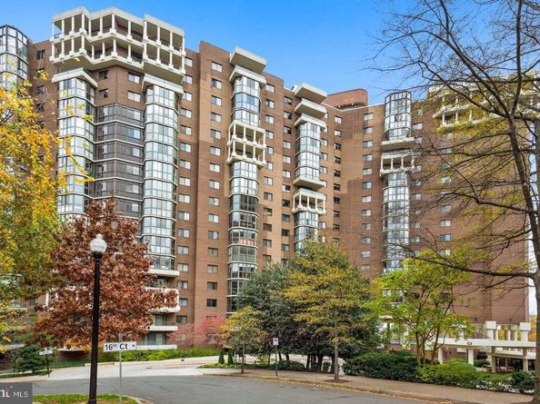 1600 N Oak Street 524, Arlington VA 22209