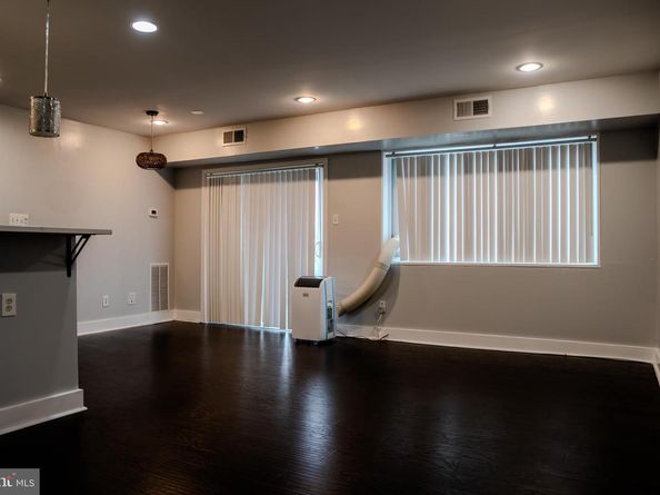 4270 East Capitol Street NE 104, Washington DC 20019