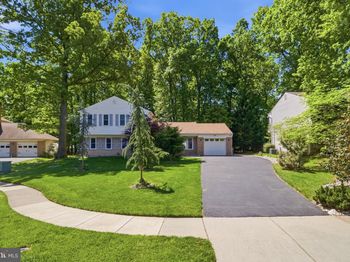 407 Autumn Olive Way