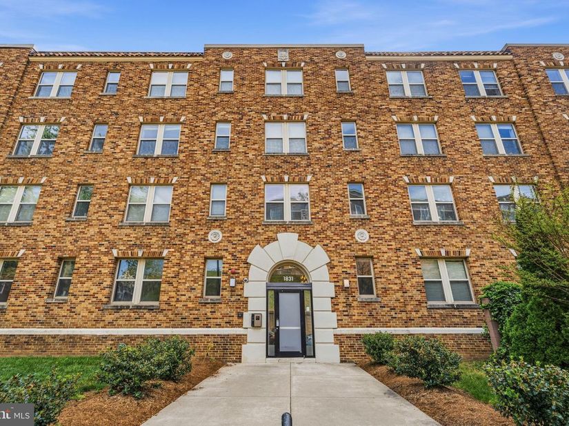 1831 2nd Street NE 207, Washington DC 20002