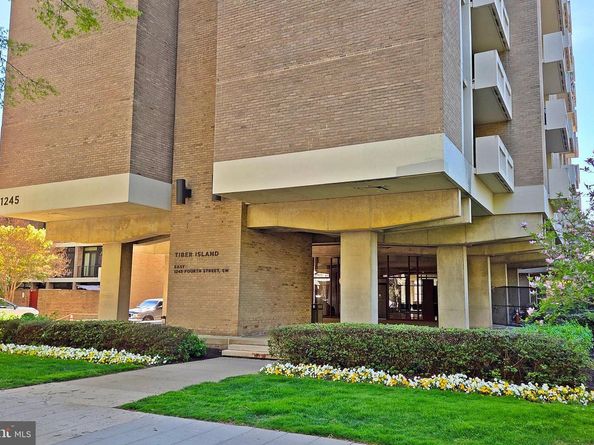 1245 4TH Street SW E602, Washington DC 20024
