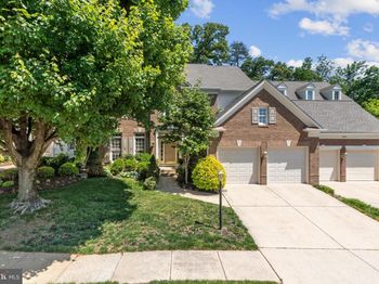 6264 Kingfisher Lane
