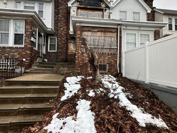 770 Smylie Road, Philadelphia PA 19124