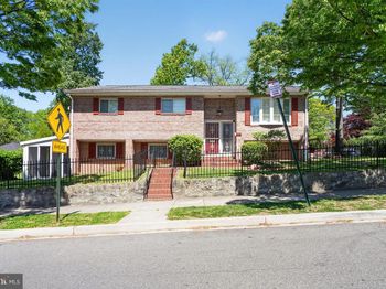 109 Van Buren Street NW