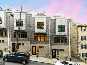239 Lyceum Avenue