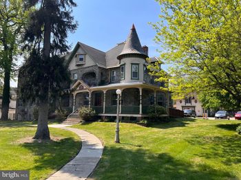 192 N Lansdowne Avenue