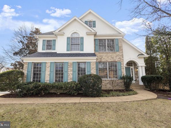 2370 Whitestone Hill Court, Falls Church VA 22043