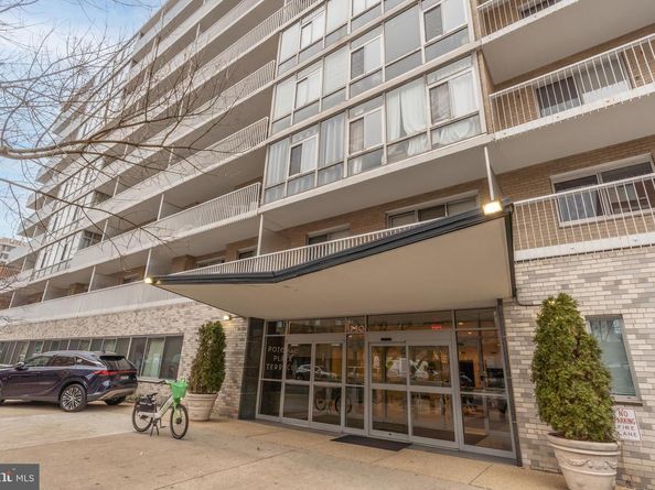 730 24TH Street NW 500/501, Washington DC 20037