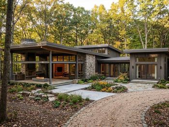 391 Port Royal Avenue