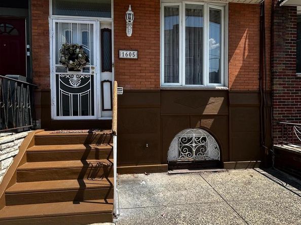 1605 Wolf Street, Philadelphia PA 19145