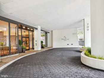 700 New Hampshire Avenue NW