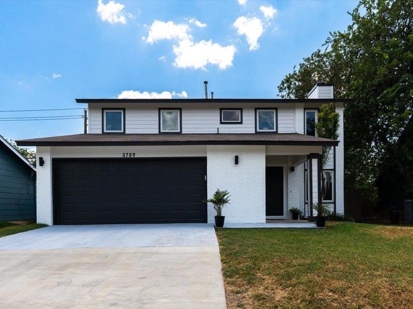3709 Counselor DR, Austin TX 78749
