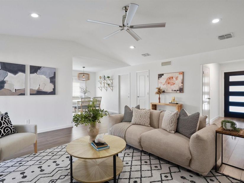 9404 Meadow Vale, Austin TX 78758