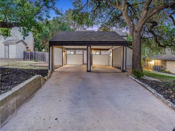 1308 Matthews LN
