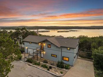 6300 Lakeshore DR