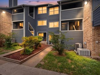 2500 Burleson RD
