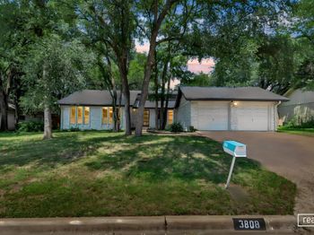 3808 Oak Creek DR