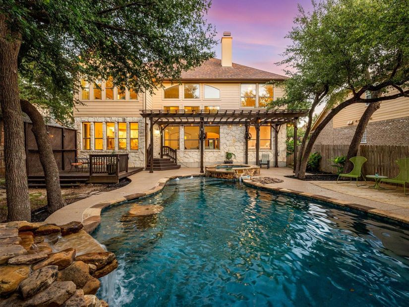 2709 Deep River CIR, Round Rock TX 78665