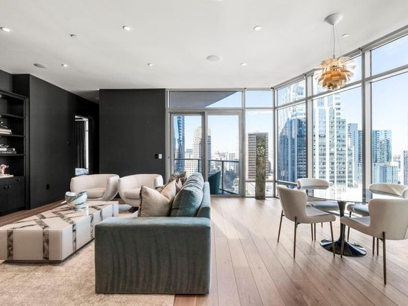 200 Congress Ave 21D, Austin TX 78701